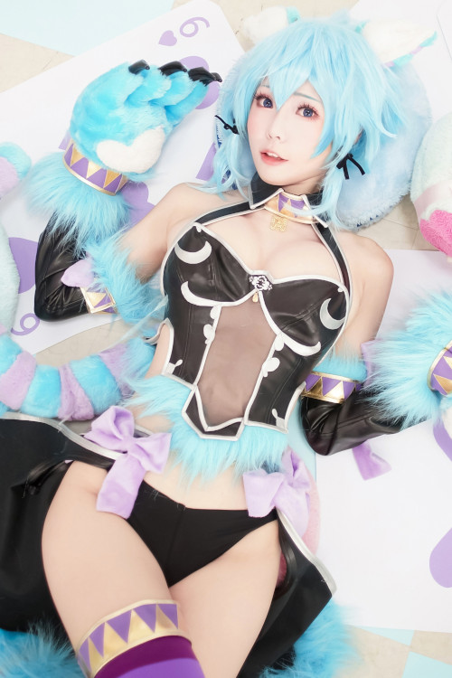 Read more about the article Cosplay ElyEE子 诗乃扑克猫