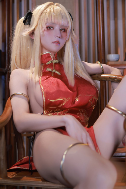 Read more about the article Cosplay 桜满三时 萌姬联合 旗袍
