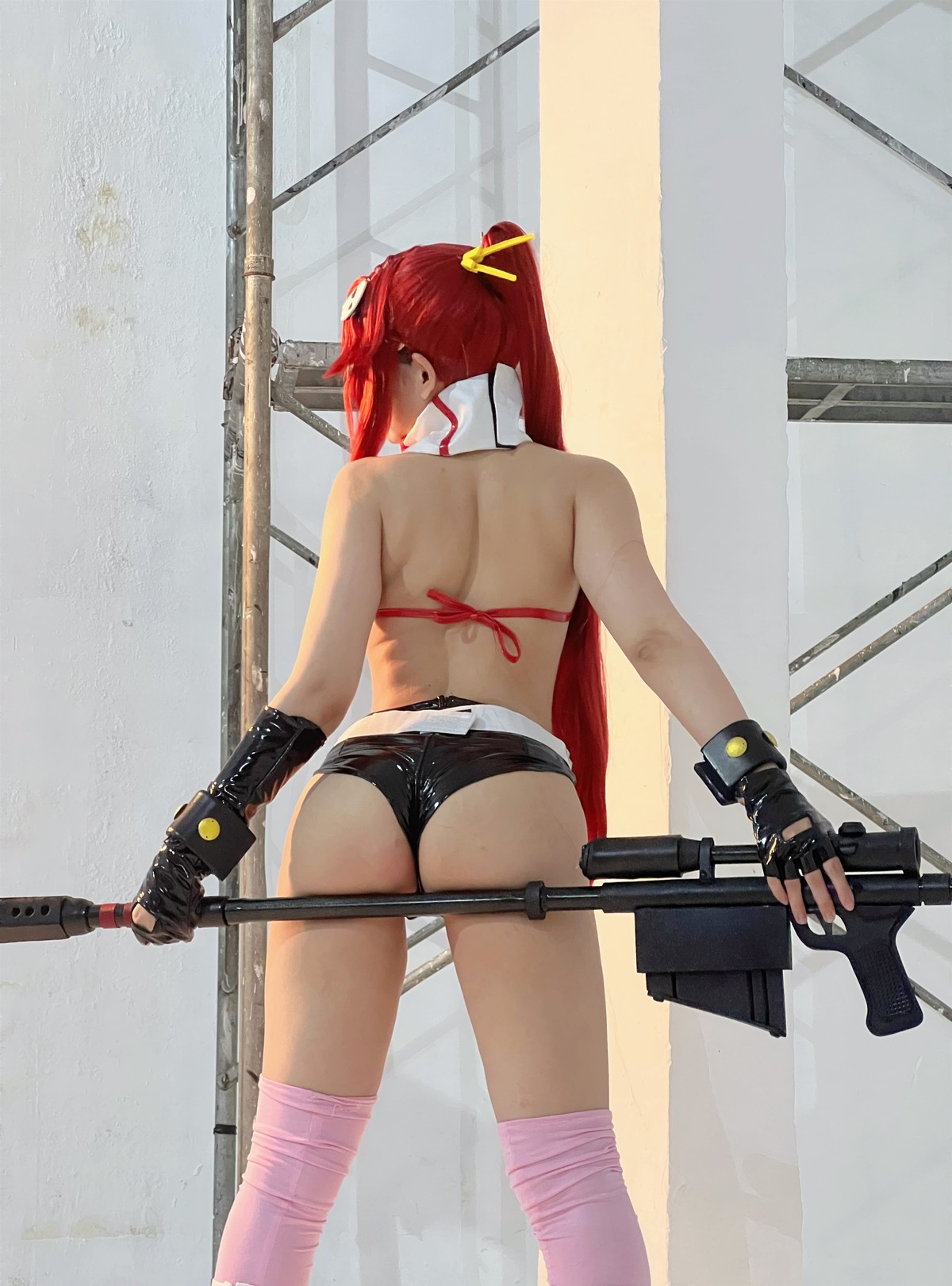 Вызывающий желание Cosplay ZinieQ Yoko Littner в мини бикини