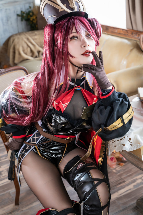 Read more about the article Cosplay 小琪Aki 宝鐘