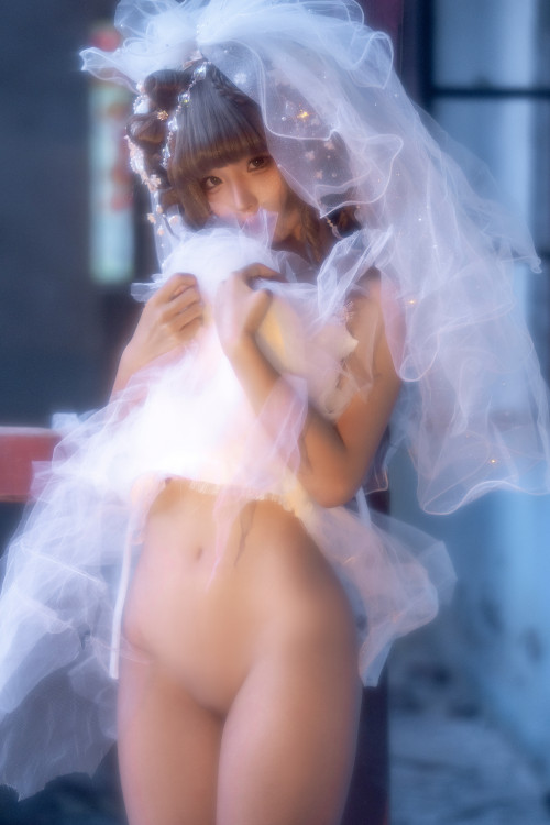 Read more about the article Cosplay 蠢沫沫Chunmomo 婚纱 Wedding Dress