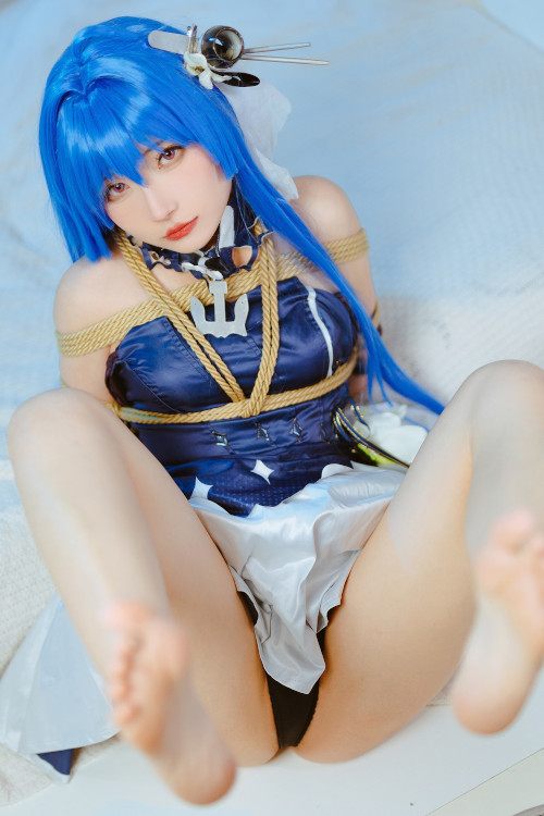 Read more about the article Cosplay 是三不是世w Nikke胜利女神 海伦娜捆绑