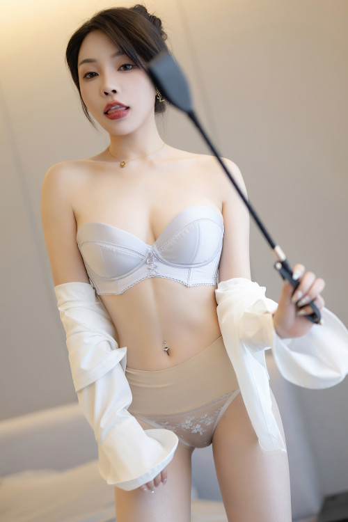 Read more about the article XiuRen秀人网 NO.7002 徐莉芝Booty