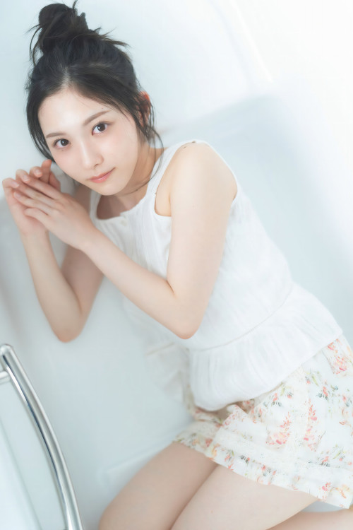 Airi Taniguchi 谷口愛季, Weekly Playboy 2024 No.48 (週刊プレイボーイ 2024年48号