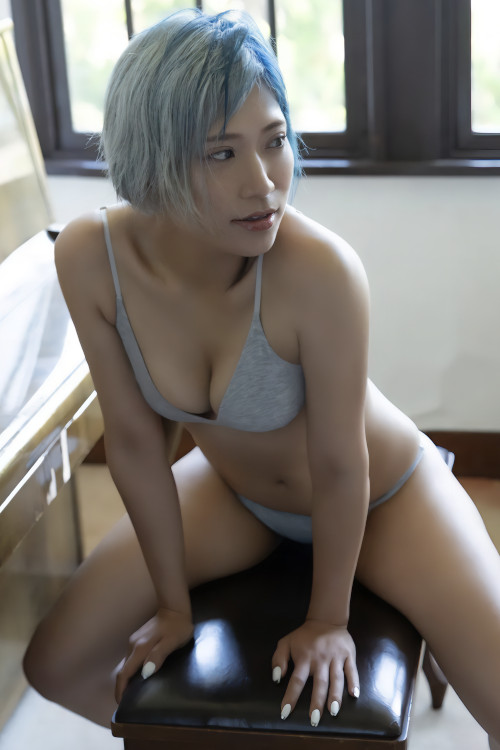 Read more about the article Nobuko 信子, FRIDAYデジタル写真集 [Naked Nobuko] Set.01